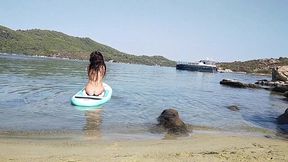 nudism and pee show on selfie