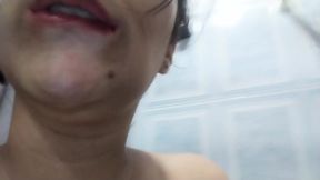 Colombian 18-year-old Latina dominates in the bathroom