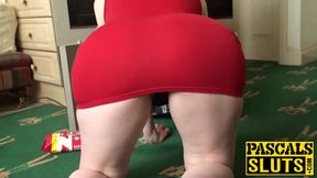 Busty blonde chick Jessica Jensen doing it all by herself