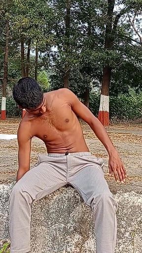 Batha Batha Kesa Hilaya Jata Hai