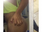 EN SU CUARTO , NICE BOTTOM