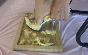 I Crush Bananas with My Beautiful Legs in High Heels