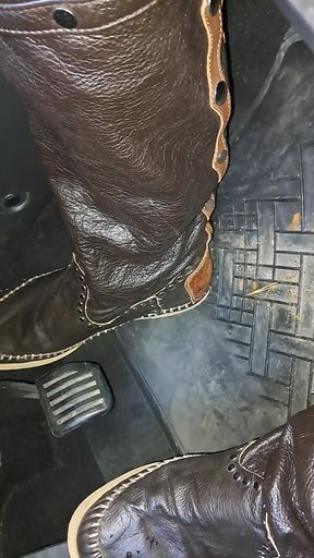 Soft leather flat boots pedal pump