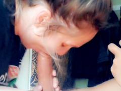 Amateur Blond Give Nice POV Blowjob
