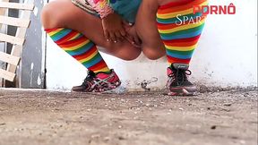 No Carnaval Morena Gostosa Perde o Marido e Acaba Fudendo com o Vizinho