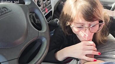 Risky Quick Blowjob on Highway to Good Boy Ends with Abundant Facial [ENG SUB]