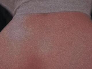 Hermanastra pierde apuesta y terminamos Cogiendo en la Sala !!!