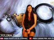 Lady Julinas Sklavenausbildung zur Maulhure Strapon Kehlenfick