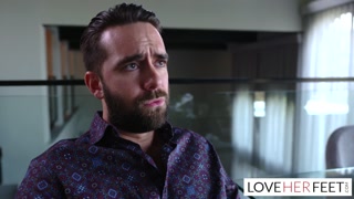 Naomi Swann gives feet and anal treat for Valentines Day