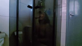 My married neighbor visited me for the second time and we took a bath together