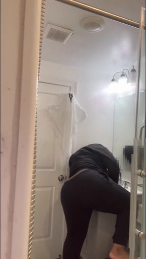 Must-share moment from &quot;This Is One FREAKY Haunted Halloween!&quot;