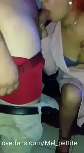 Trío hmh obvio ahí más de este rico encuentro van a querer seguir viendo? Pues no dejen de suscribirse y síganme más bbs apoco no les encanta ver cómo la chupo quieres ser tu el siguiente?❤️
