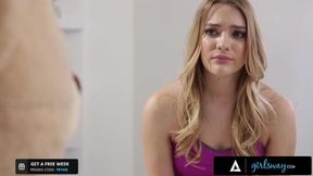 Witch Kenna James accidentally turns her bestie Lana Rhoades into a