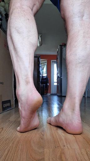 Jerk off to my strong calf&#039;s and curvy feet