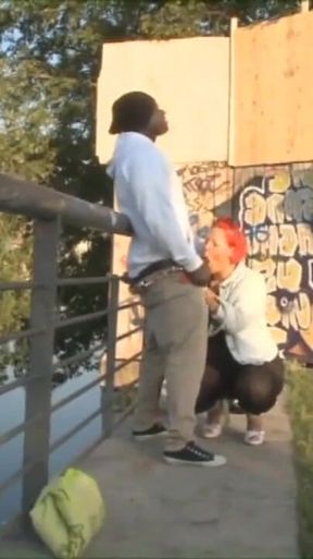 Cooky wants to fuck his internet date on the Berlin wall