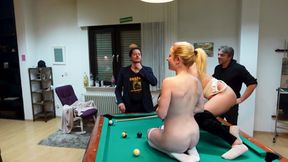 SPERMA ÜBERALL!! Billard-Abend eskaliert in ultra perversen Sperma-Orgien Gangbang!