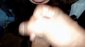 matabang burat ng trabahador, sinubo ng sabik na tropa