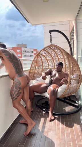 Colombian Body Builder Flip Fucking with Big Black Cock American Zaddy