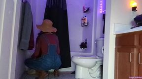 farmer girl sage eldritch in overalls peeing [voyeur]