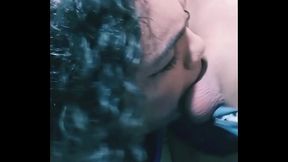 Novinho dotado gozo na garganta da Wanessa