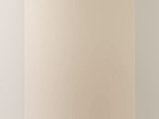 REAL ESTATE AGENT SCREWS A CLIENT DURING THE TIME THAT SHOWING A ABODE.