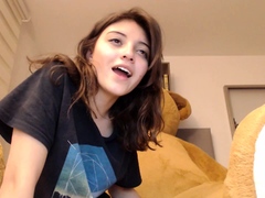 Young amateur teen in solo masturbation getting kinky