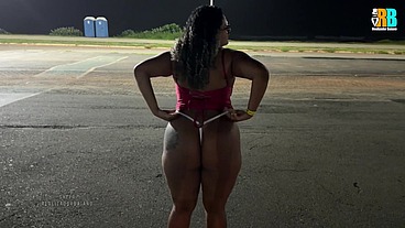 Realizador Baiano Orgia no Estacionamento Dogging , Levei a Hevy no estacionamento e deixei ela fuder com varios estranhos!