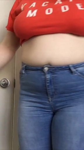 BBW pee compilation
