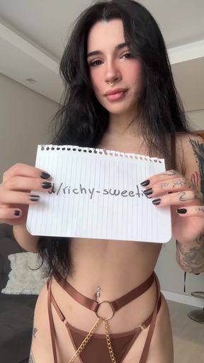 Vicky sweet