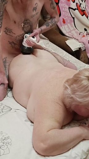I massage my friend's back and buttocks and fuck her at the same time, filling her pussy with cum   Clip 2