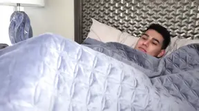 Hot MILF Halle Storm shows off her skills to a young stud