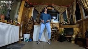 Cameltoe MILF Twerks in Jeans � Blowjob & Cum All Over My Puffy Jacket 334