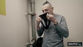 Helpful Grandpa Returns His Neighbor's Lost Panties as a Reward for Licking Her Holes