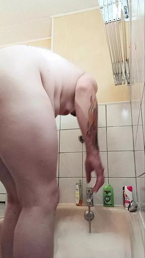 Dildo in the bathtub