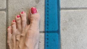 Weighing myself and measuring my feet with toenail polish - CUSTOM VIDEO 2-4