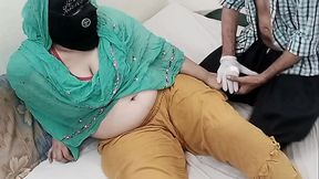 Widow saas ki moti gand k andar damaad ka bara lund, anal fucking kar k indian Sasu ki hairy ass khol di