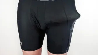 Twink uses anal vibrator for hands-free cumshot in tight pants