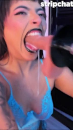 Sexy Brunette Deepthroat Dildo Blowjob Face Fuck Fuck Machine Throat Gagging Live - MiiaaMoonroee   Clip 1