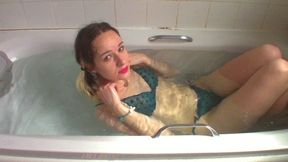 Green Lingerie Underwater Breath Control (mkv)