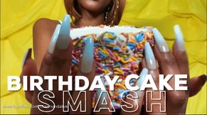 BIRTHDAY CAKE SMASH