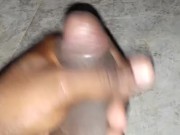 Le encanta ver cómo me masturbo