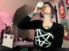 Pale amateur teen brunette Lynn Love