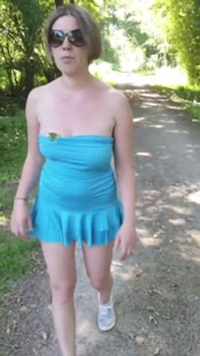 La Slut on a Stroll