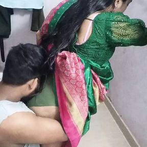 Indian Desi Aishwarya Bhabhi Ki Saari Utha Ke Mast Chudai Kar Panty Pe Sara Maal Nikal Diya. Hugh Kunshot on Her Panties.