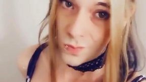 Gothic gamer seeks fun