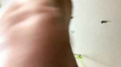 Her painted toes worship her ebony soles in HD