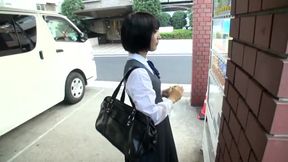 Garage Kiss Shock - Short Hair Beauty's Guilty Pleasure