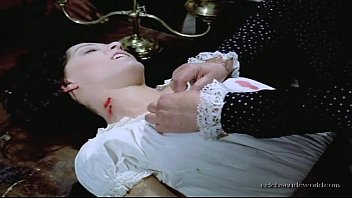 Helga Lin&eacute_ saga de los Dracula 1973