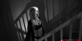 Robin Coffins In Claxxxic Black White Tease Video