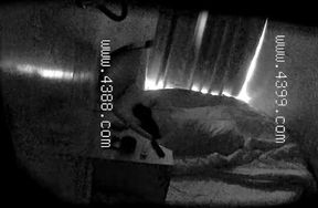 酒店偷拍2-21意外拍到极品女神，校花级别的漂亮又有气质的学妹，两天打了两炮